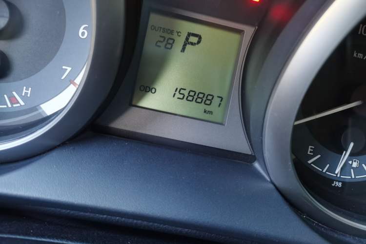 Used Toyota Prado 2016 2.7L Automatic Standard Edition Odometer Close Up