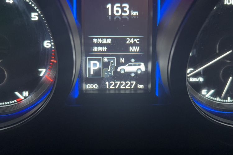 Used Toyota Prado 2016 3.5L Automatic VX NAVI Odometer Close Up