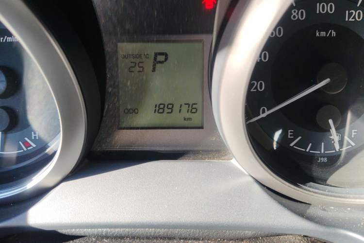 Used Toyota Prado 2016 2.7L Automatic Standard Edition Odometer Close Up