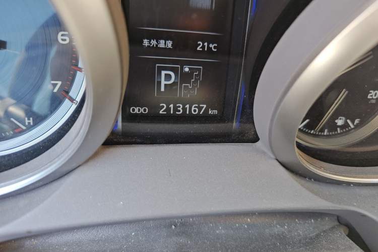 Used Toyota Prado 2016 3.5L Automatic TX-L Odometer Close Up
