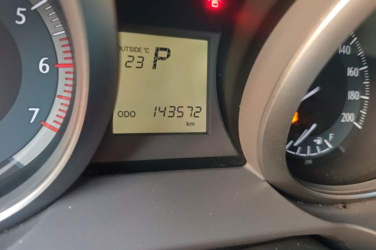 Used Toyota Prado 2016 2.7L Automatic Standard Edition Odometer Close Up
