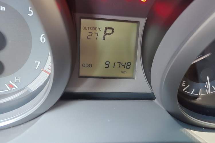 Used Toyota Prado 2016 2.7L Automatic Standard Edition Odometer Close Up