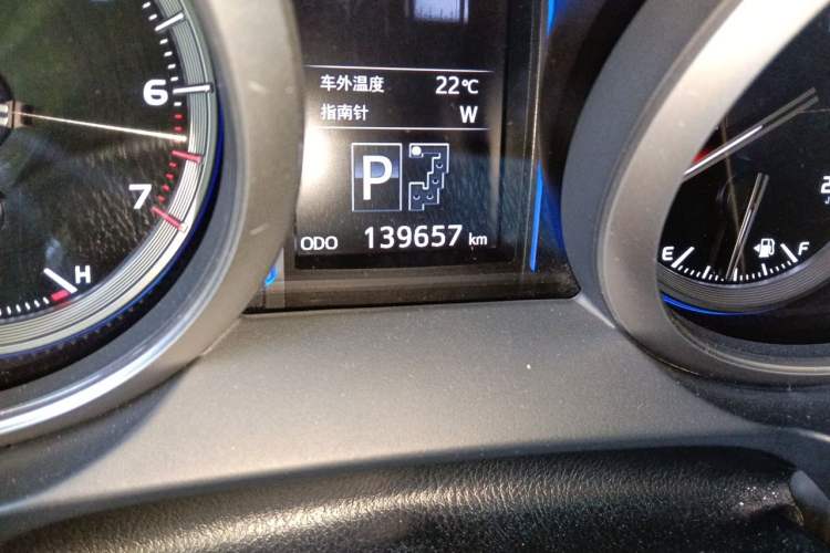 Used Toyota Prado 2016 3.5L Automatic TX-L NAVI Odometer Close Up
