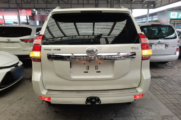 Used Toyota Prado 2016 2.7L Automatic Luxury Edition Rear
