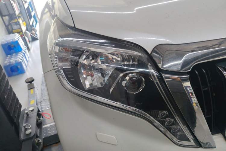Used Toyota Prado 2016 3.5L Automatic TX-L Right Front Headlight
