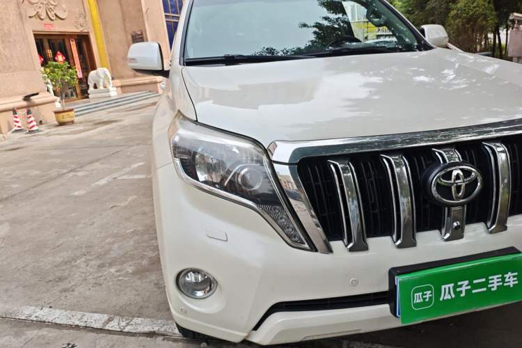 Used Toyota Prado 2016 3.5L Automatic TX-L Right Front Headlight
