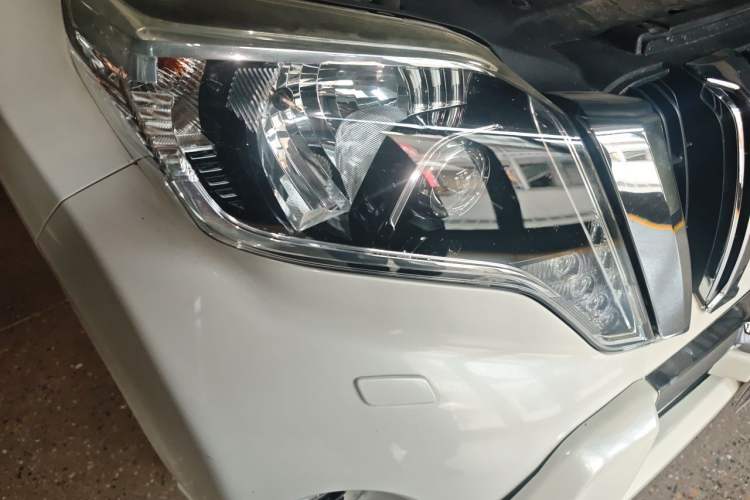 Used Toyota Prado 2016 3.5L Automatic TX-L Right Front Headlight