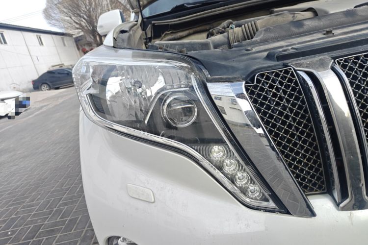 Used Toyota Prado 2016 3.5L Automatic TX-L NAVI Right Front Headlight