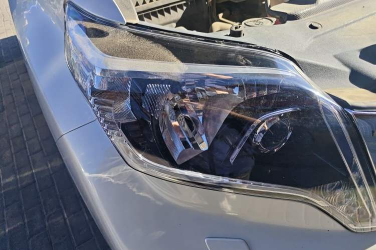 Used Toyota Prado 2016 2.7L Automatic Luxury Edition Right Front Headlight