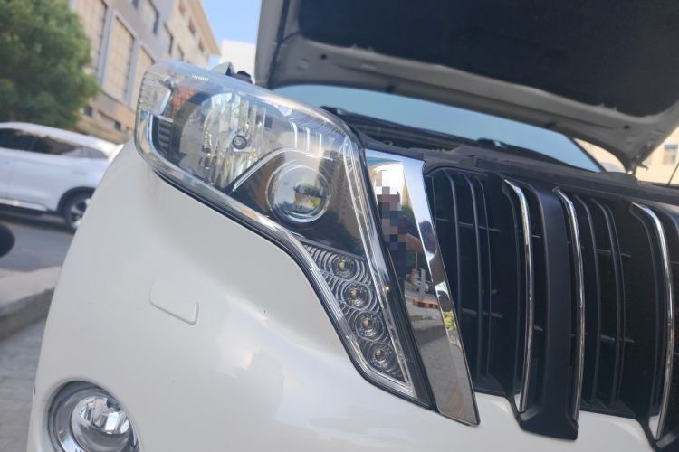 Used Toyota Prado 2016 3.5L Automatic TX-L Right Front Headlight