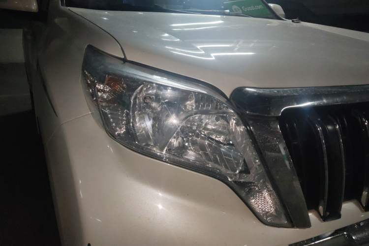 Used Toyota Prado  Right Front Headlight