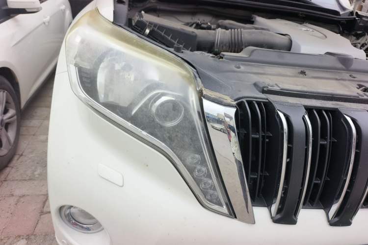 Used Toyota Prado 2016 3.5L Automatic TX-L Right Front Headlight