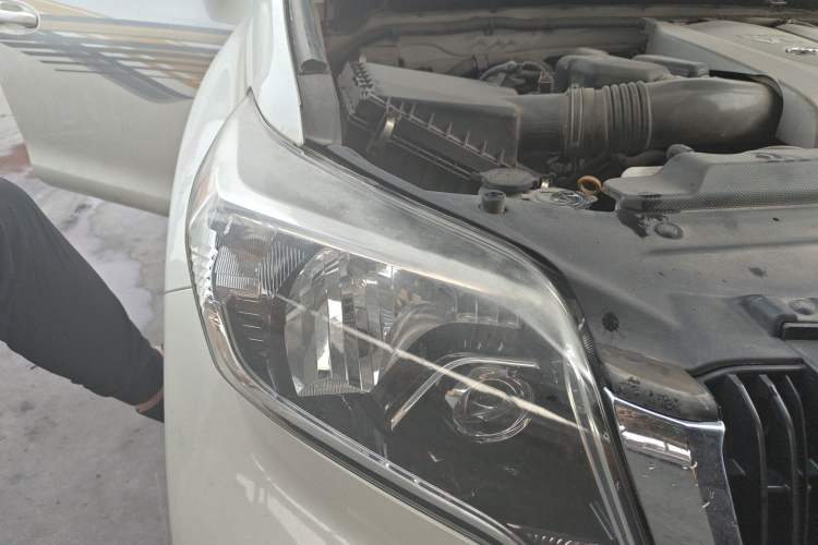 Used Toyota Prado 2016 3.5L Automatic TX-L Right Front Headlight