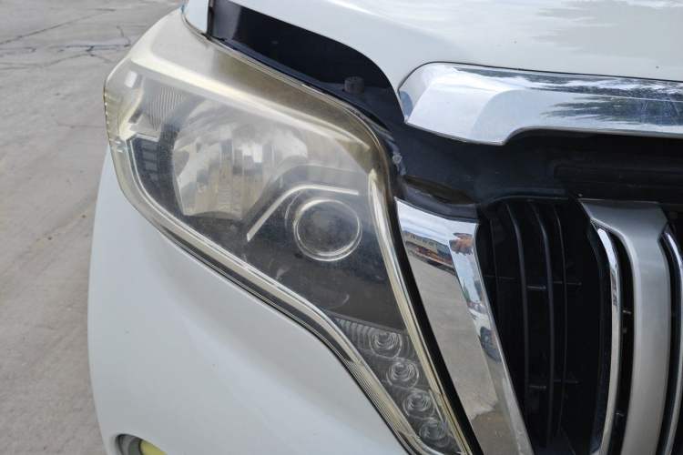 Used Toyota Prado 2016 2700 TX 7-Seater Middle East Version Right Front Headlight