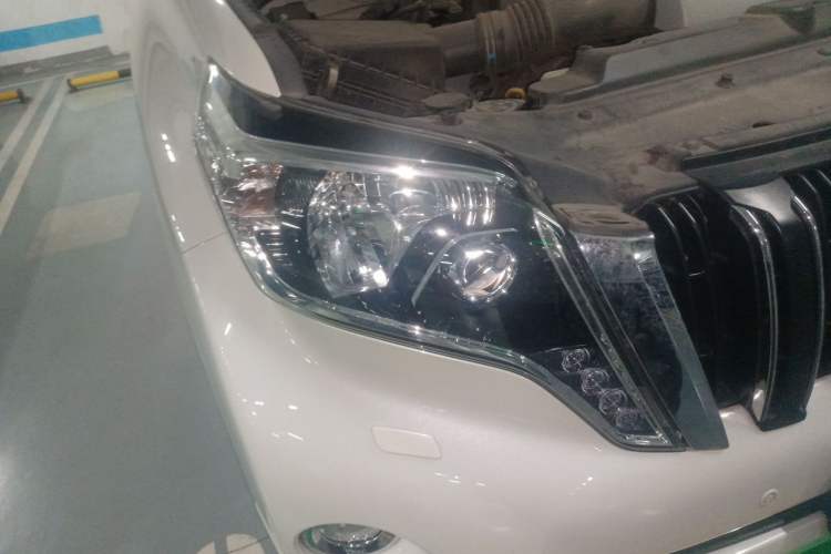 Used Toyota Prado 2016 3.5L Automatic TX-L NAVI Right Front Headlight