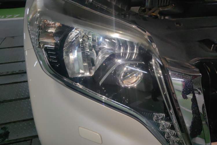 Used Toyota Prado 2016 3.5L Automatic TX-L Right Front Headlight