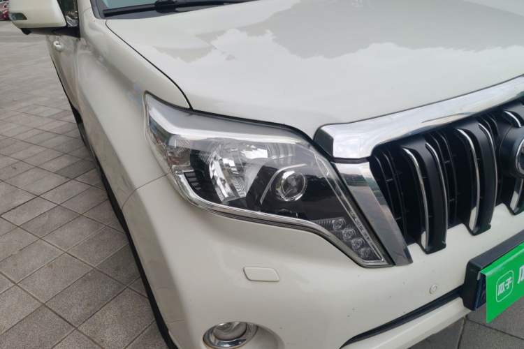 Used Toyota Prado 2016 3.5L Automatic TX-L NAVI Right Front Headlight