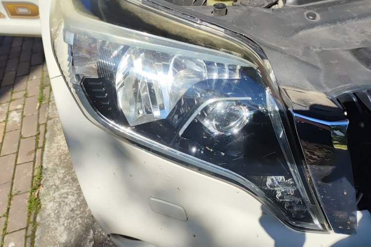 Used Toyota Prado 2016 3.5L Automatic TX-L NAVI Right Front Headlight
