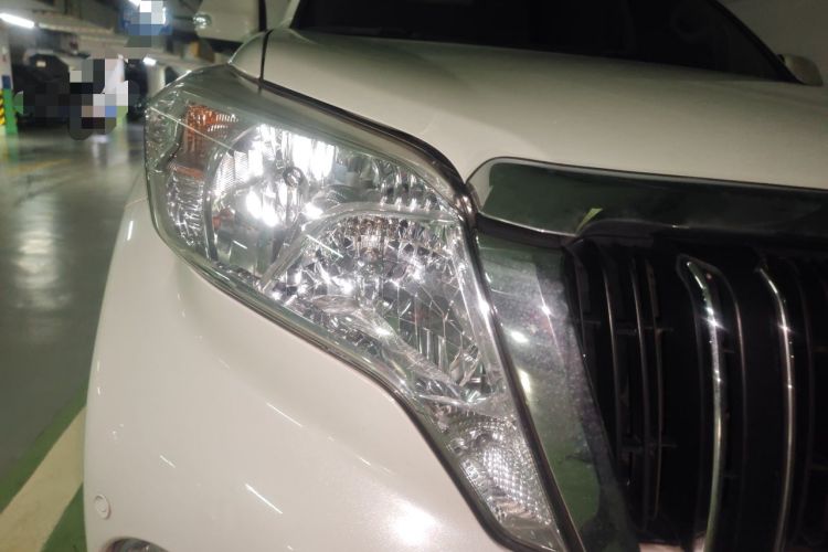 Used Toyota Prado 2016 2.7L Automatic Standard Edition Right Front Headlight