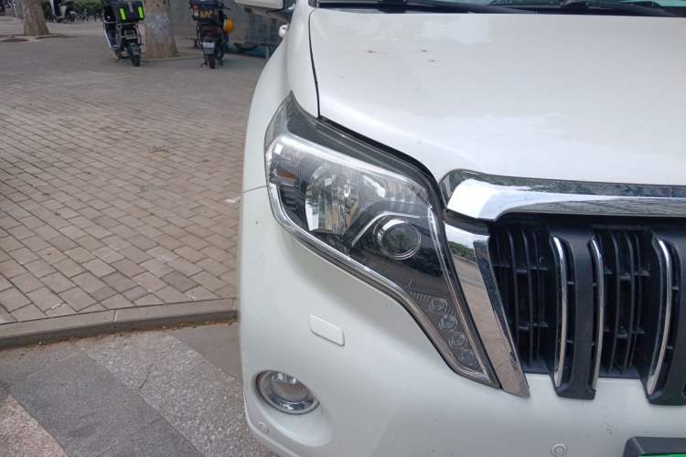 Used Toyota Prado 2016 3.5L Automatic TX-L Right Front Headlight