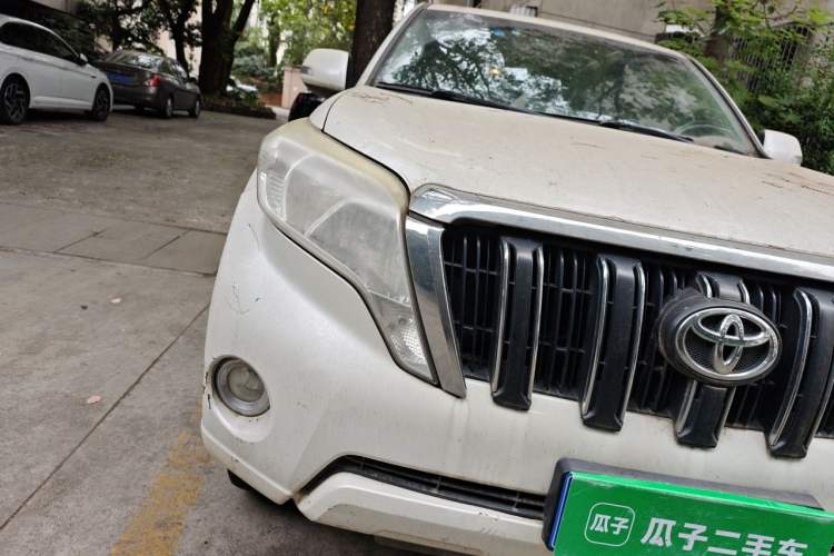 Used Toyota Prado 2016 2.7L Automatic Standard Edition Right Front Headlight
