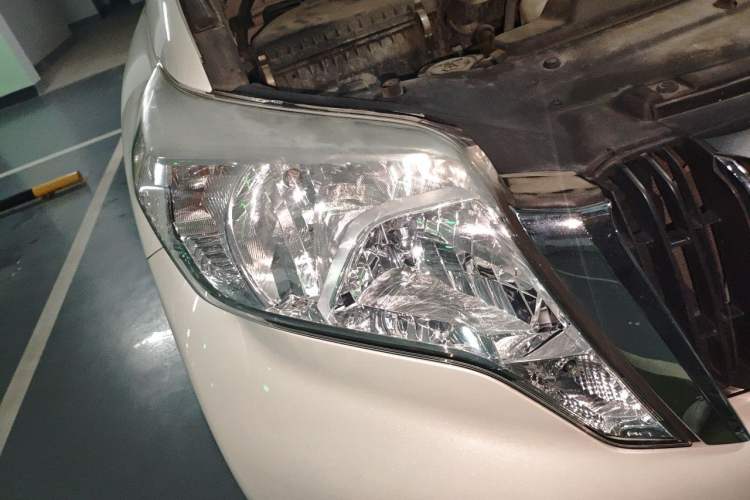 Used Toyota Prado 2016 2.7L Automatic Standard Edition Right Front Headlight