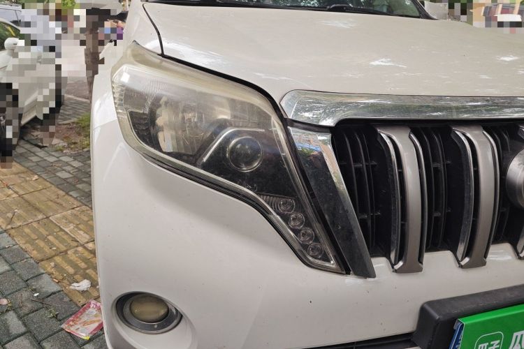 Used Toyota Prado 2016 2700 TX 7-Seater Middle East Version Right Front Headlight