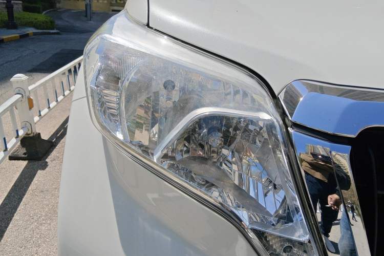 Used Toyota Prado 2016 2.7L Automatic Standard Edition Right Front Headlight