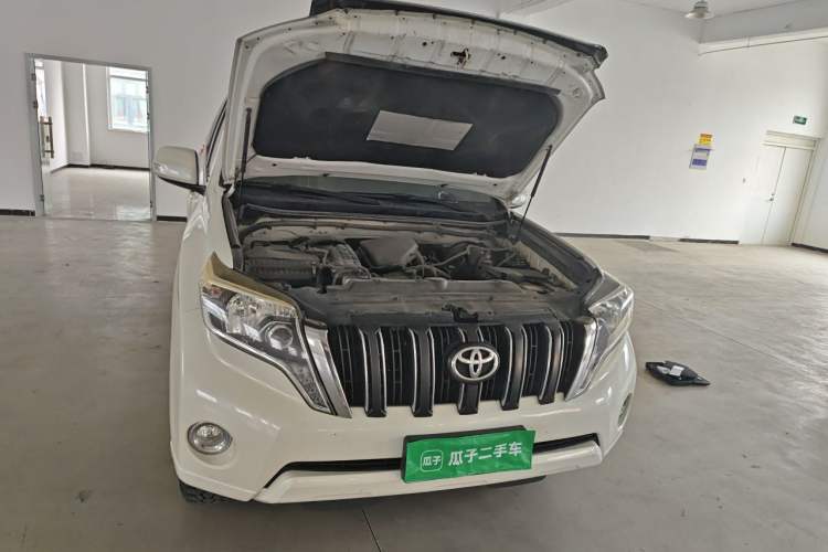 Used Toyota Prado 2016 2.7L Automatic Standard Edition Right Front Headlight
