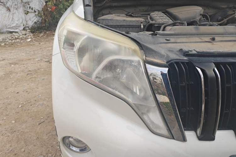 Used Toyota Prado 2016 2.7L Automatic Standard Edition Right Front Headlight