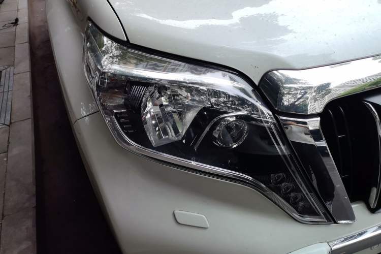 Used Toyota Prado 2016 3.5L Automatic TX-L Right Front Headlight