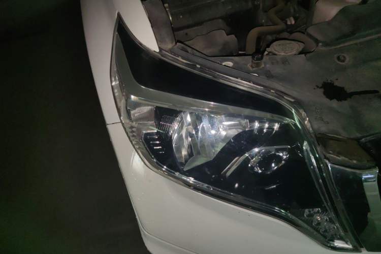 Used Toyota Prado 2016 2.7L Automatic Standard Edition Right Front Headlight