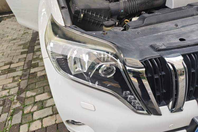 Used Toyota Prado 2016 3.5L Automatic TX-L NAVI Right Front Headlight