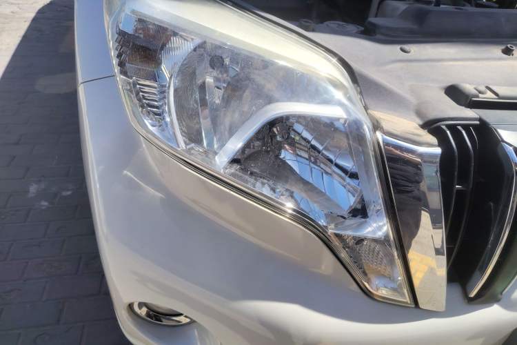 Used Toyota Prado 2016 2.7L Automatic Standard Edition Right Front Headlight