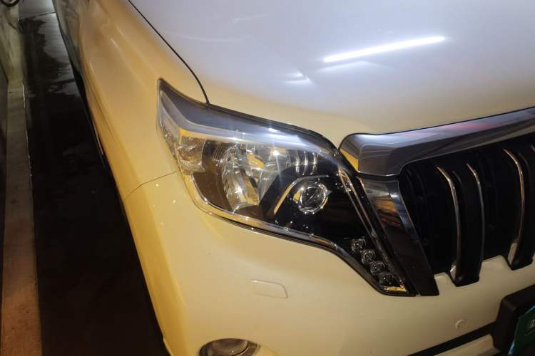 Used Toyota Prado 2016 3.5L Automatic TX-L Right Front Headlight