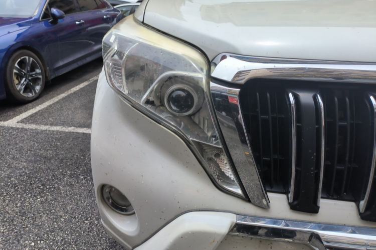 Used Toyota Prado 2016 2.7L Automatic Standard Edition Right Front Headlight