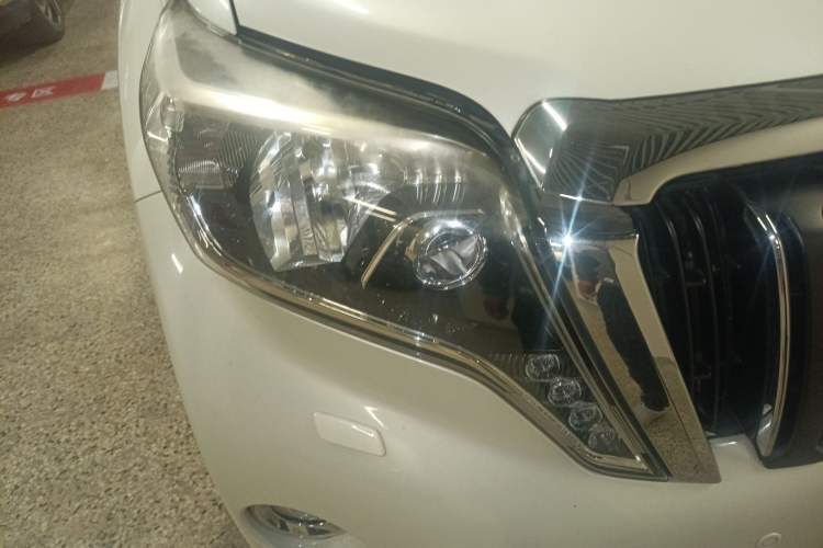 Used Toyota Prado 2016 3.5L Automatic TX-L NAVI Right Front Headlight