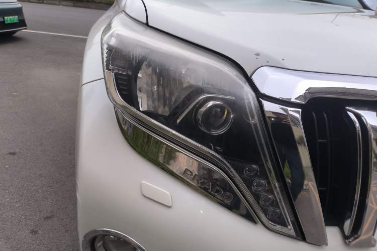 Used Toyota Prado 2016 3.5L Automatic TX-L Right Front Headlight
