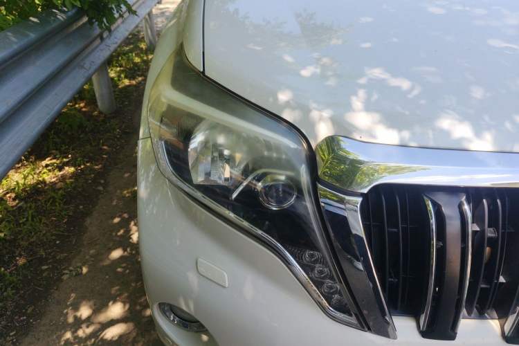 Used Toyota Prado 2016 3.5L Automatic TX-L Right Front Headlight
