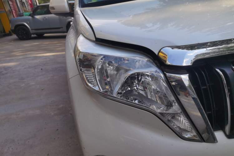 Used Toyota Prado 2016 2.7L Automatic Standard Edition Right Front Headlight