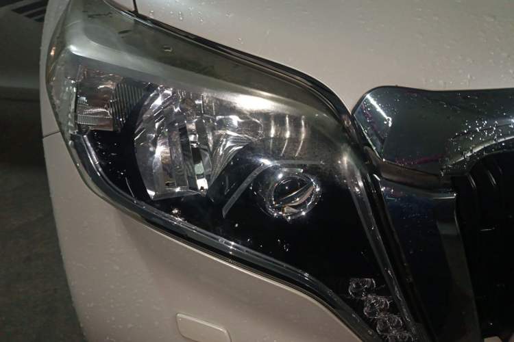 Used Toyota Prado 2016 2.7L Automatic Luxury Edition Right Front Headlight