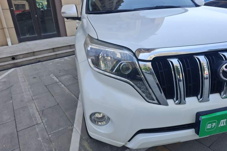 Used Toyota Prado 2016 2.7L Automatic Standard Edition Right Front Headlight