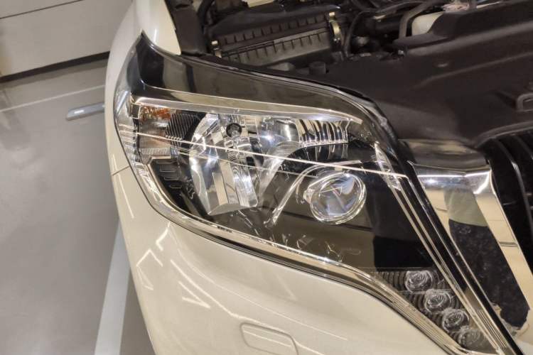 Used Toyota Prado  Right Front Headlight