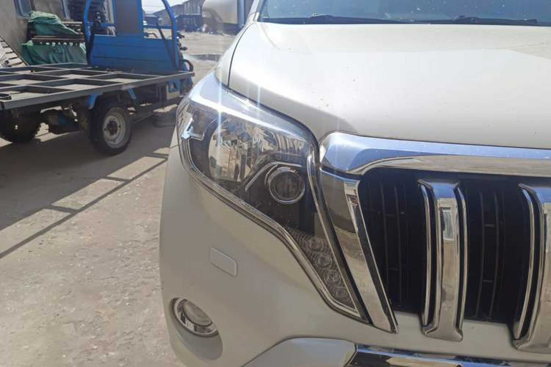 Used Toyota Prado 2016 2700 Middle East Version Right Front Headlight