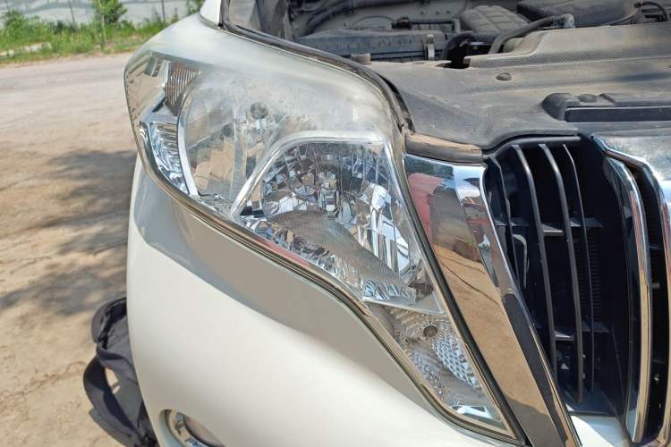 Used Toyota Prado 2016 2.7L Automatic Standard Edition Right Front Headlight
