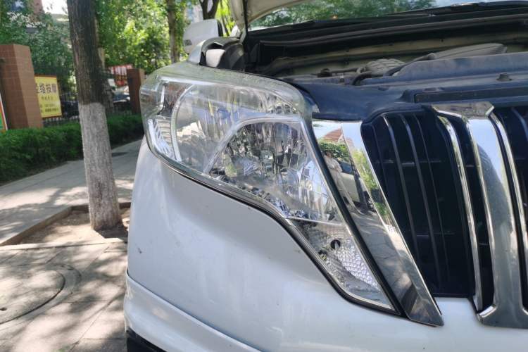Used Toyota Prado 2016 2.7L Automatic Standard Edition Right Front Headlight