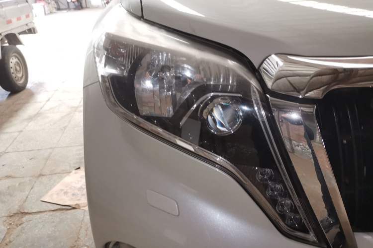 Used Toyota Prado 2016 2.7L Automatic Luxury Edition Right Front Headlight