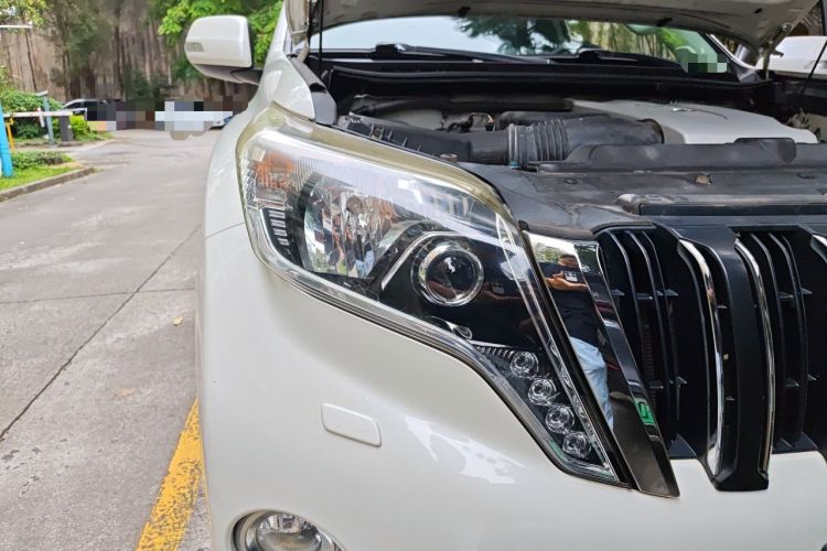 Used Toyota Prado 2016 3.5L Automatic TX-L Right Front Headlight
