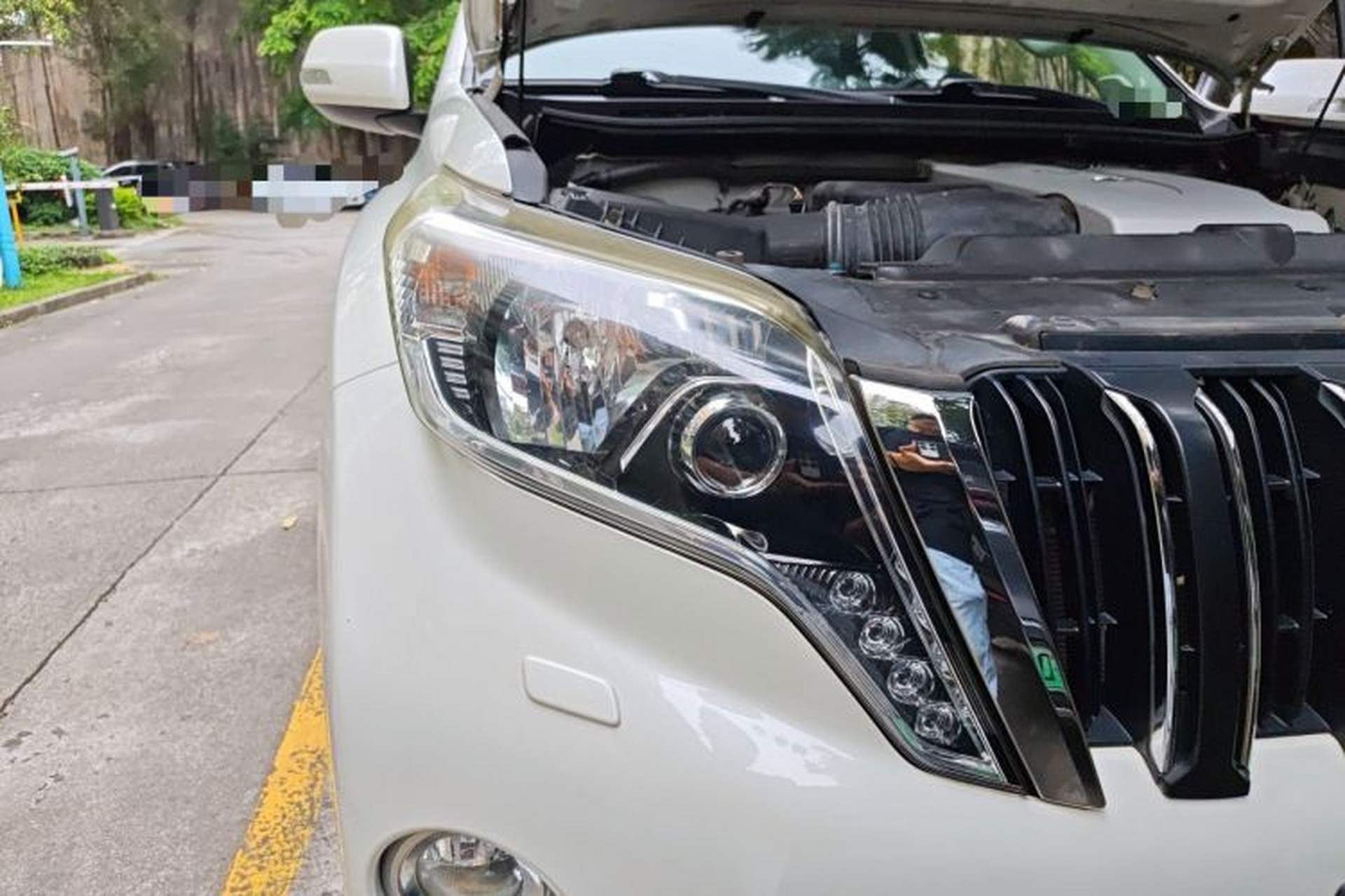 Used Toyota Prado 2016 3.5L Automatic TX-L Right Front Headlight