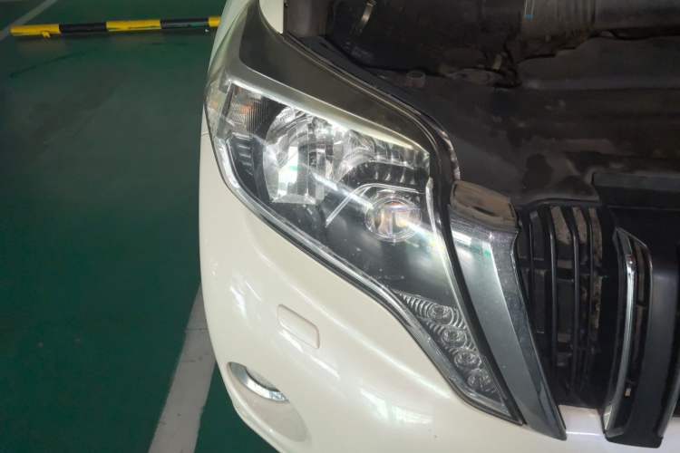 Used Toyota Prado 2016 3.5L Automatic TX-L Right Front Headlight